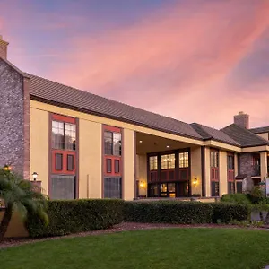 Western Raffles Inn&suites Hotel